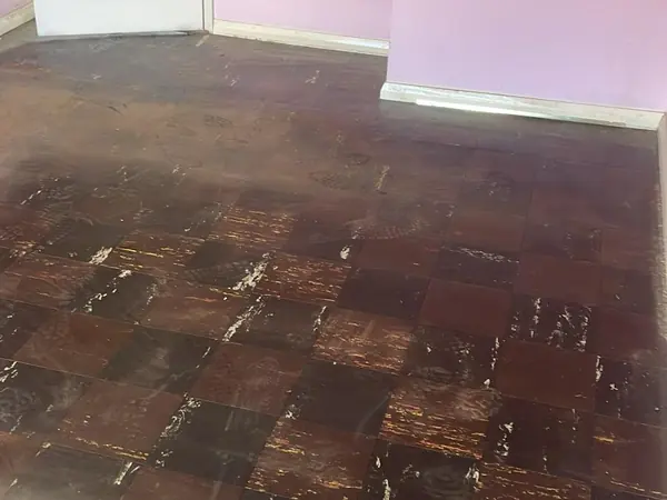 The same flat emptied and swept